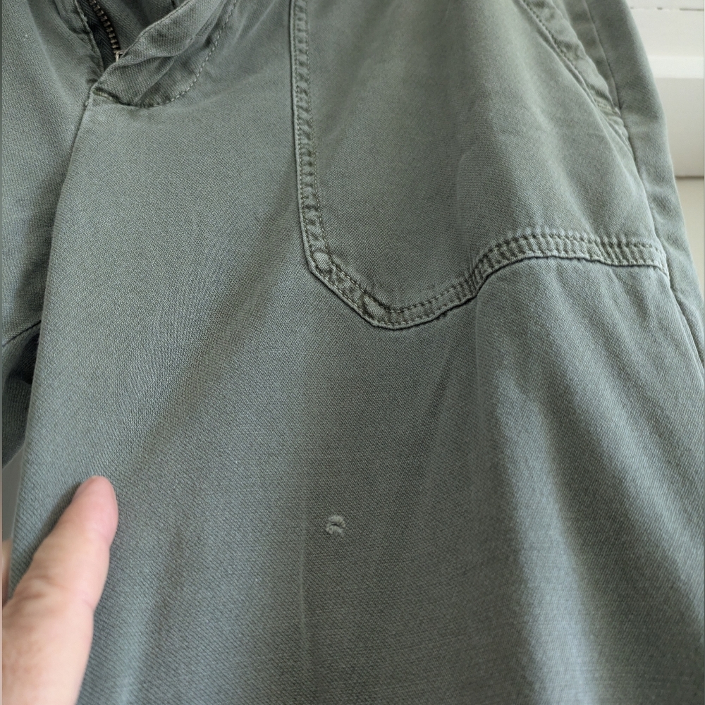 James Perse Utility/Cargo, Green Distressed Pants- 29 - Picture 6 of 6
